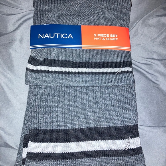 Nautica hat and scarf new - Picture 3 of 3
